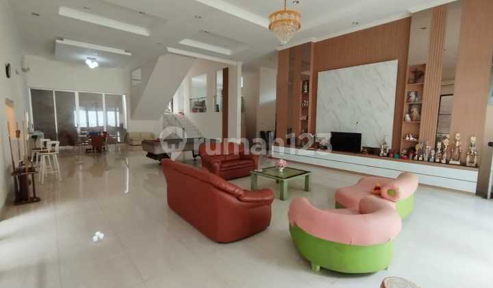 Rumah 3 Lantai Citra 7 Cluster Dale, Tipe 20X23 + 10X23, Lt/Lb 690/1000 M2, Semi Furnished, Shmx Rumah 3 Lantai Citra 7 Cluster Dale, Tipe 20X23 + 10X23, Lt/Lb 690/1000 M2, Semi Furnished, Shmx