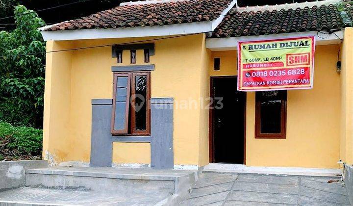 Rumah Bagus Minimalis Lokasi di Taman Bukit Makmur 1