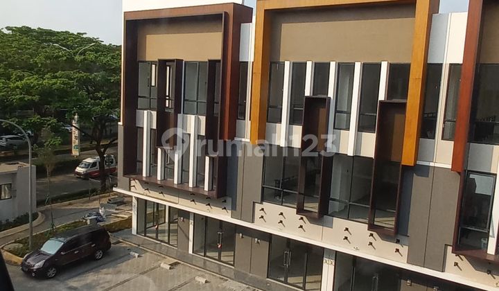 Ruko Baru BSD Tangerang  Disewakan 