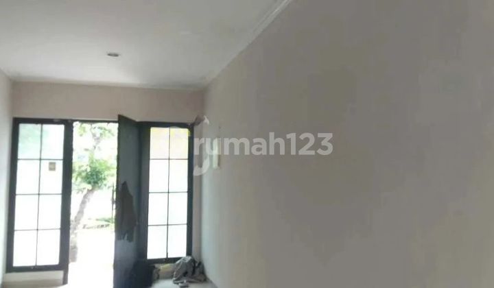 Sewa Rumah Cluster East Asia di Green Lake City 2