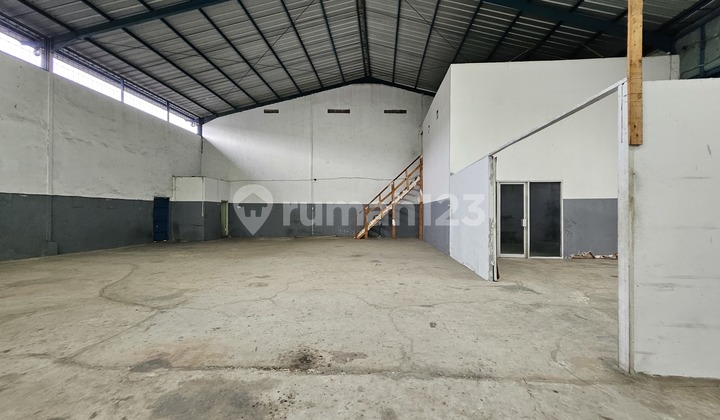 Warehouse for Rent in Tangerang, Can Accommodate 40-foot Containers, Exit Toll Karawaci Warehouse for Rent in Tangerang, Can Accommodate 40-foot Containers, Exit Toll Karawaci
