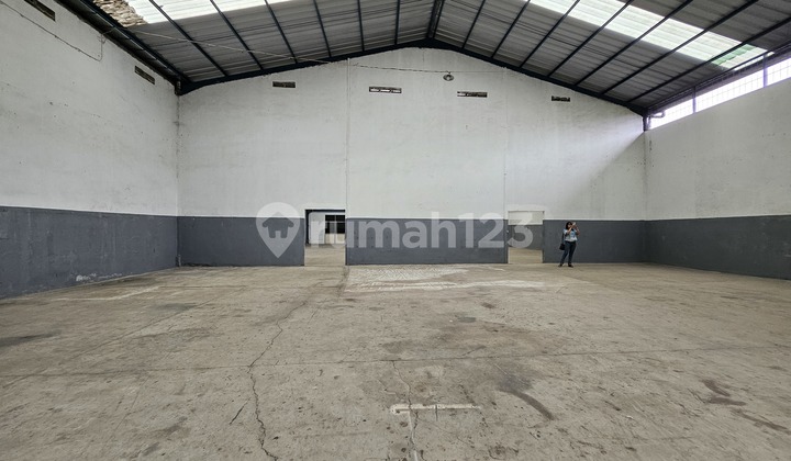 Warehouse for Rent in Tangerang, Can Accommodate 40-foot Containers, Exit Toll Karawaci Warehouse for Rent in Tangerang, Can Accommodate 40-foot Containers, Exit Toll Karawaci