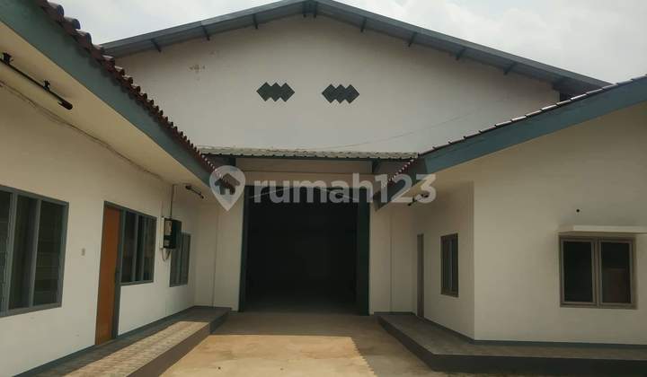 For Rent/For Sale Warehouse Lot Dprshm Facing Main Road