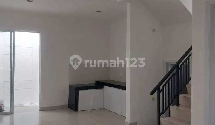 Sewa Rumah Cluster Australia di Green Lake City Sewa Rumah Cluster Australia di Green Lake City