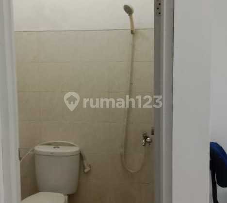 For Rent Puri Beta 2 Shop House in Ciledug 90m2