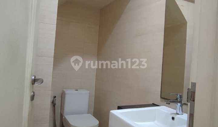 Perumahan Green Lake City Cluster Europe Uk 8x17 2