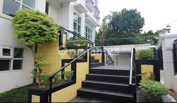 Di Sewakan Rumah Bagus di Patra Kuningan