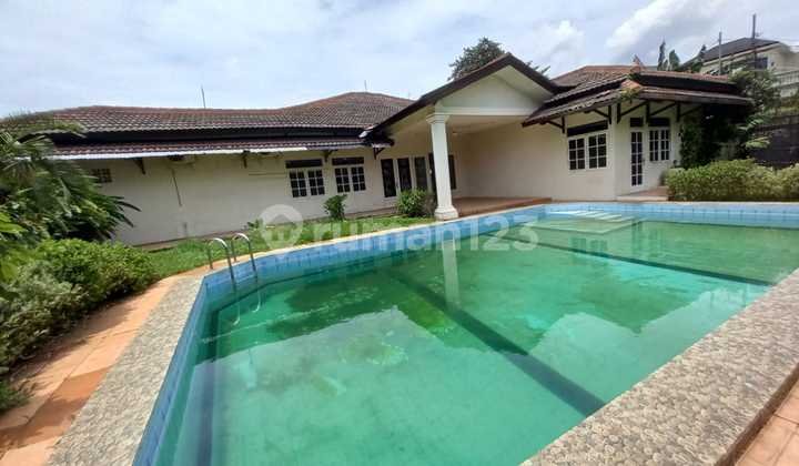 Rumah di Kemang Dalam Jakarta Selatan  2