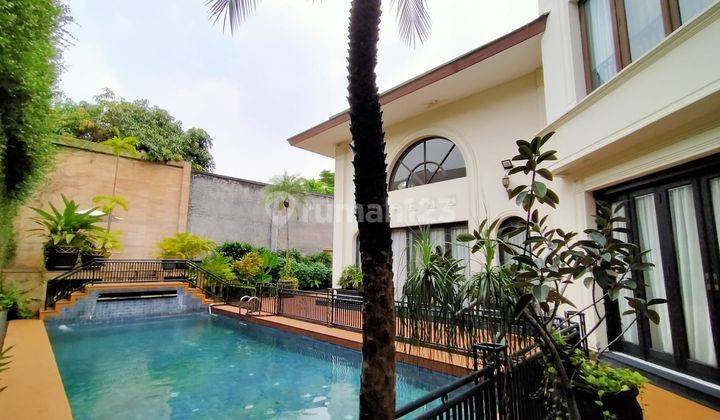 Rumah Mewah di Jl Simpruk Golf Senayan Jakarta Selatan  1