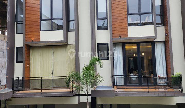 Brand New Town House di Jagakarsa  1