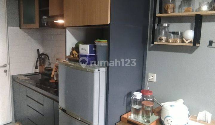 Apartemen studio dengan furnished Apartemen 7