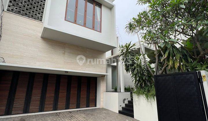 Rumah Minimalis Sap Huni di Kemang Dalam Jakarta Selatan  1