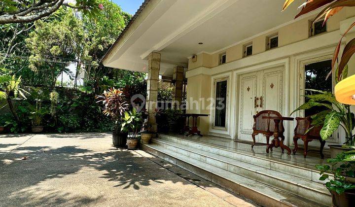 Rumah Bagus di Kemang Dalam Jakarta Selatan  2