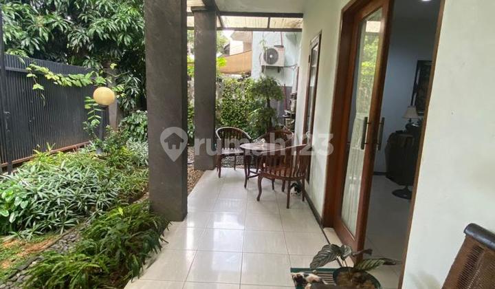 Rumah Kebayoran Baru, Jakarta Selatan