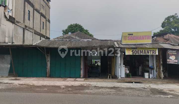 Main Street Shop House in Anyer Market, Suitable for Business. Main Street Shop House in Anyer Market, Suitable for Business.