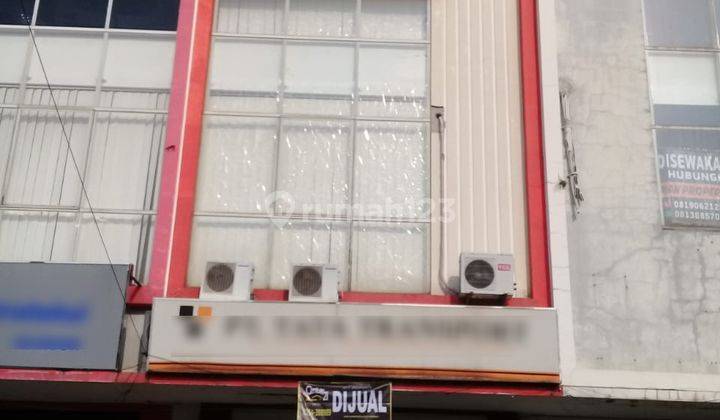 Ruko 3 Lantai CBS Menghadap Jalan Utama PCI 1