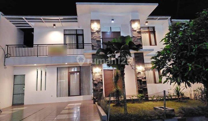 Hunian Bagus Sekali Furnished Palm Hills Estate