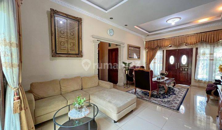 Hunian Bagus Sekali Furnished Villa Permata Hijau 4