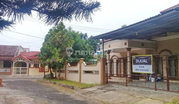 Hunian Hook Titan Arum Dekat Kolam Renang Aqualand 2