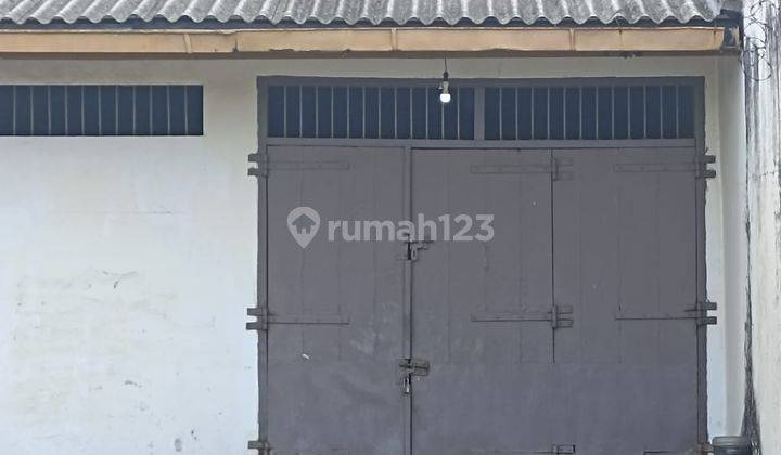 Rumah, Gudang Plus 4 Kios di Panjaitan Nempel Jalan 2