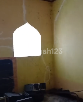 Ruko 3 Lantai Jombang Dekat RS Kurnia dan Stasiun Ruko 3 Lantai Jombang Dekat RS Kurnia dan Stasiun