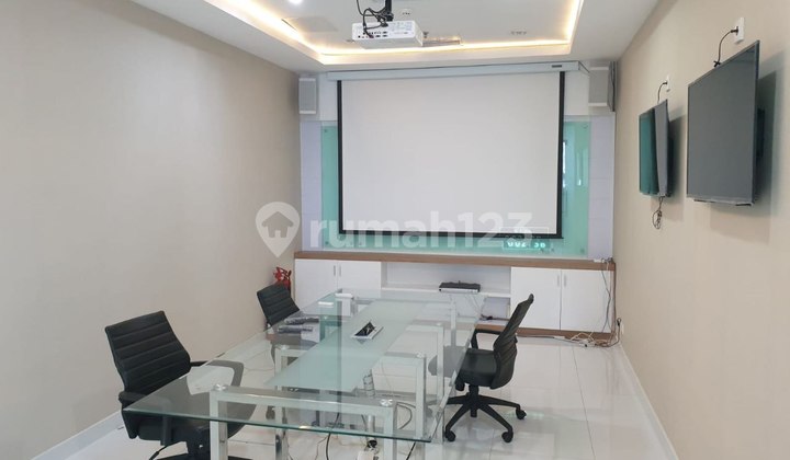 Rent Office Space 143.6m² in APL Tower Central Park Podomoro City West Jakarta