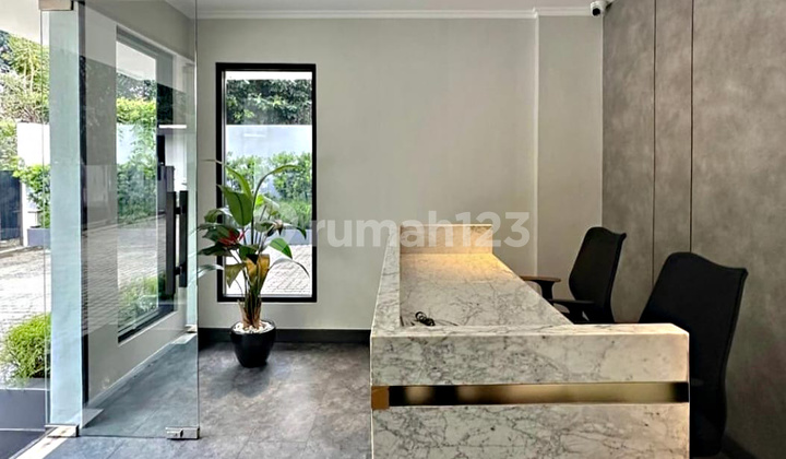 Sewa Rumah 2 Lantai Komersial Area Cocok Untuk Usaha Dan Kantor Di Pakubuwono Jakarta Selatan 2