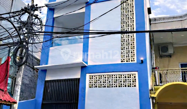 Strategic 3-Story Boarding House – Full Occupancy, Ready for Profit, in Tanjung Duren, West Jakarta 1