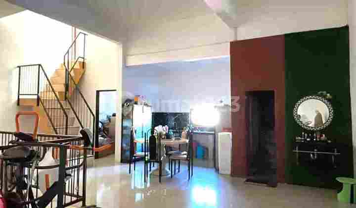 Rumah Commersial Area Kebraon