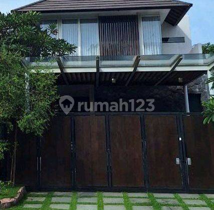 Rumah Mewah Sangat Strategis Dan Harga Sangat Terjangkau Graha Famili Dekat Supermal Pakuwon Surabaya Barat 1