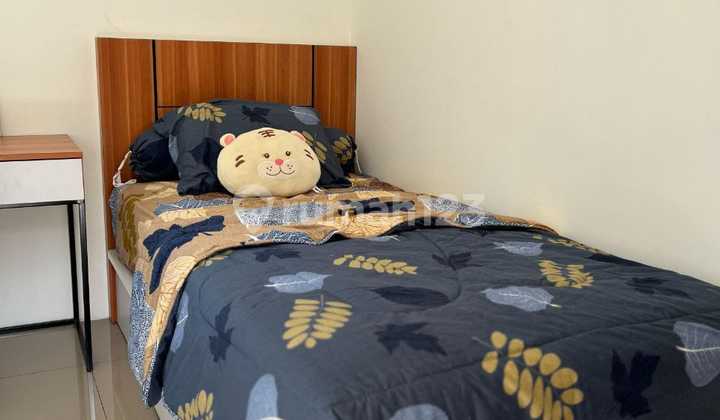 HITUNG MUNDUR DIMULAI! SISA 6 UNIT TERAKHIR Rukost Premium FREE MANAGEMENT FEE Hanya berjarak 300mtr dari Pintu IPB Bogor. Amankan Mesin Uang Anda, atau Kehilangan Peluang Cuan Terbaik di Kawasan Dramaga!