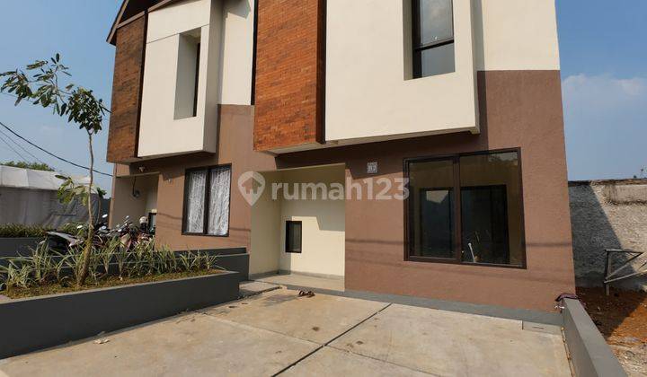 Rumah 2 Lantai Smarthome Rasa Villa Fasilitas Kolam Renang Dekat Mall Ccm Cibinong 1