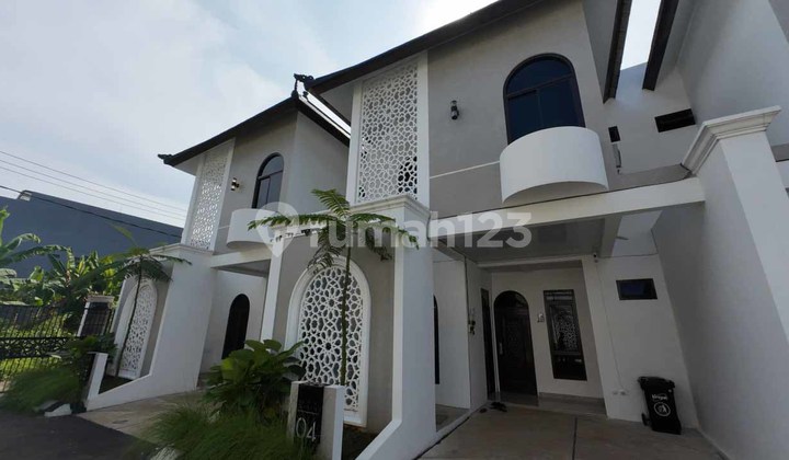 "SOLD OUT SEBENTAR LAGI! Amankan 1 UNIT RUKOST BERKONSEP RESORT, Lokasi Paling Prime Dekat Kampus IPB, Dekat Area Kuliner dan Bisnis. Investasi Properti yang Nilai Jualnya Tak Tertandingi!"