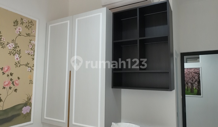 PREMIUM BOARDING APARTMENT ONLY 280 METERS FROM IPB GATE! Exclusive Boarding Room Investment in a PRIME LOCATION! Highest rental price in its class at around 2.5 million per month, the bad news is only 14 units left out of 60+ rooms!