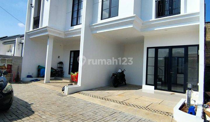 rumah 2 lantai didepok lokasi strategis hanya 7 menit kestasiun KRL  1