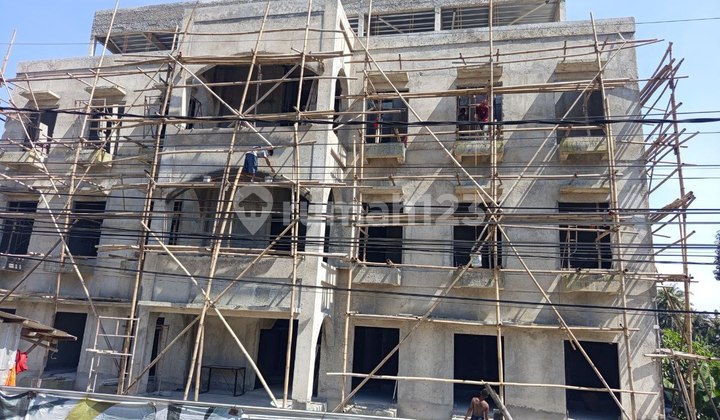 Saatnya Jadi Juragan Kamar APARTKOST HANYA 300 METER IPB!  Investasi Unit Kamar Eksklusif Khusus Mahasiswi, Fasilitas Hotel Bintang Lima, Dapatkan Passive Income Stabil dari Hunian Kost Mewah dan Terjamin Keamanannya di Dramaga!