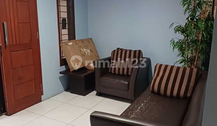 Rumah Cantik Siap Huni 2 Lantai 1