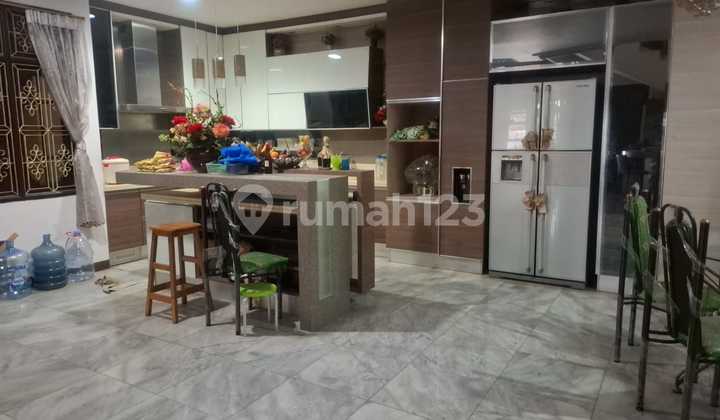 Dijual Cepat Rumah Tua Di Tomang Dijual Cepat Rumah Tua Di Tomang