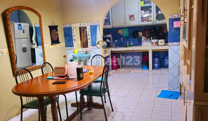 Boarding House Behind Mall, Fully Furnished in Gading Serpong 2