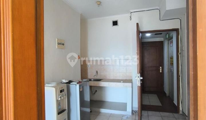 Apt 2 Kamar Semi Furnished di Gajah Mada Mediterania 2