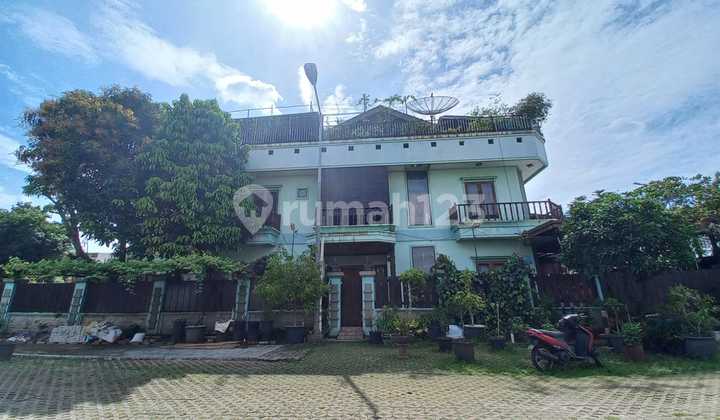 Dijual Cepat Rumah Huk 2 Lantai, Parkiran Luas Di City Resort