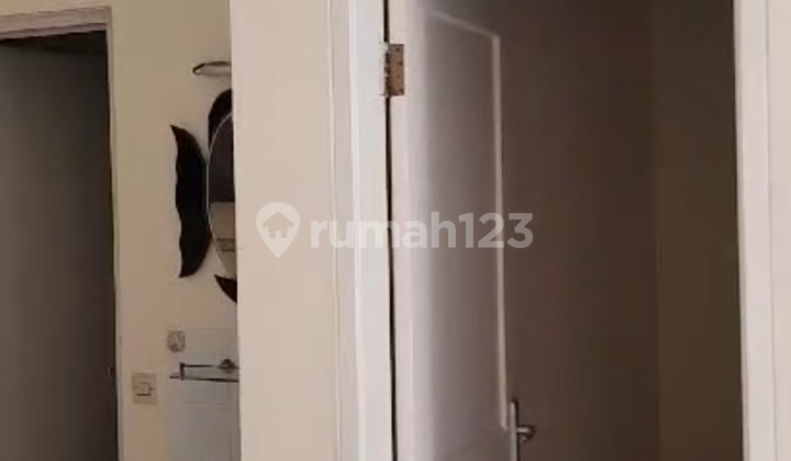 Affordable Sale of a 1-Story Move-In Ready House 2