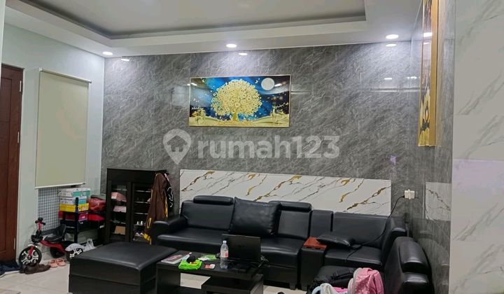 Rumah Cantik Minimalis Modern 3 Lantai Full Rumah Cantik Minimalis Modern 3 Lantai Full