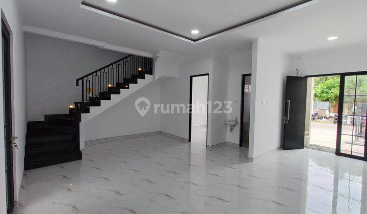 Rumah baru row jalan 4 mobil dekat ke unair  surabaya timur  2