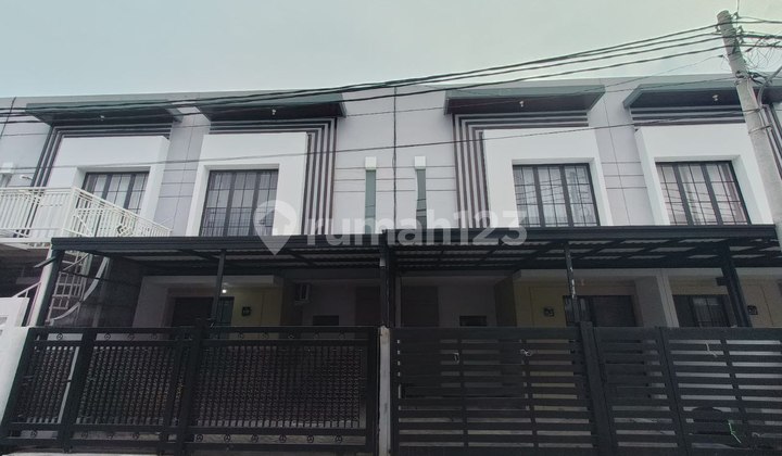 Rumah regency one babatan dekat kampus its, unair dan galaxy mall surabaya timur . 1