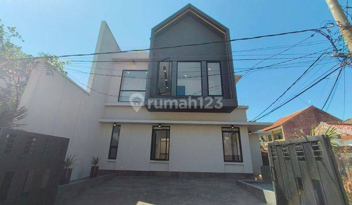 Dijual Rumah Baru Scandinavian Ada Rooftop Babatan Pantai Surabaya Timur . 1