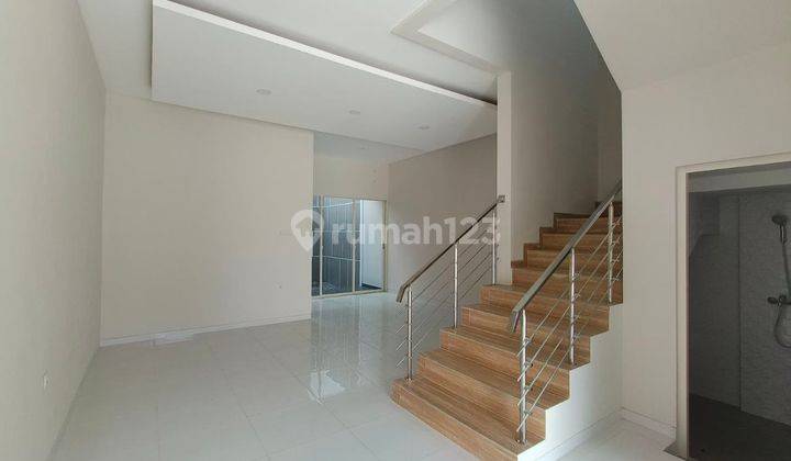 Dijual Rumah Modern Minimalis 2 Lantai Di Manyar Kertoadi Surabaya . 2