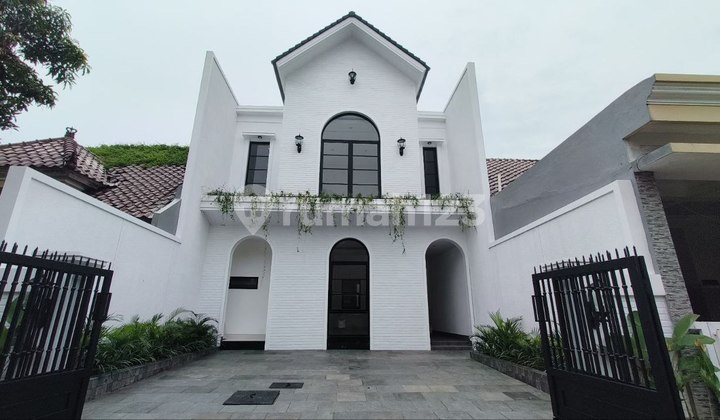 Rumah baru minimalis tropis purimas surabaya timur . Rumah baru minimalis tropis purimas surabaya timur .