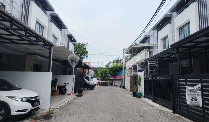 Rumah regency one babatan dekat kampus its, unair dan galaxy mall surabaya timur . 2
