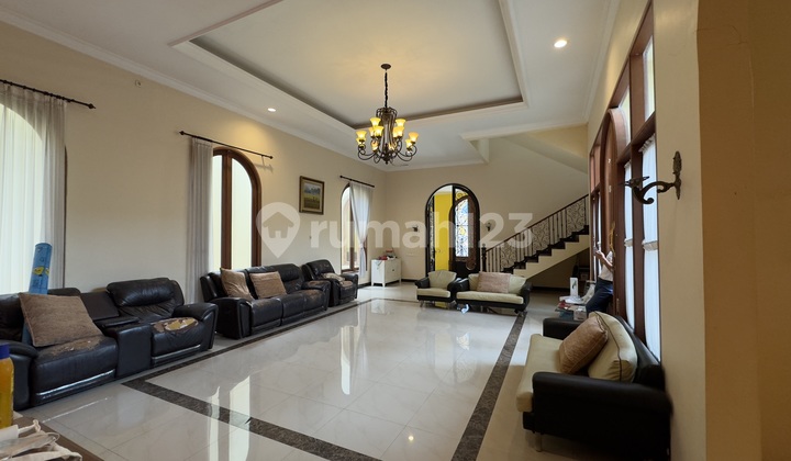Rumah Mewah Full Furnish Siap Huni Pakuwon City Surabaya Timur 2